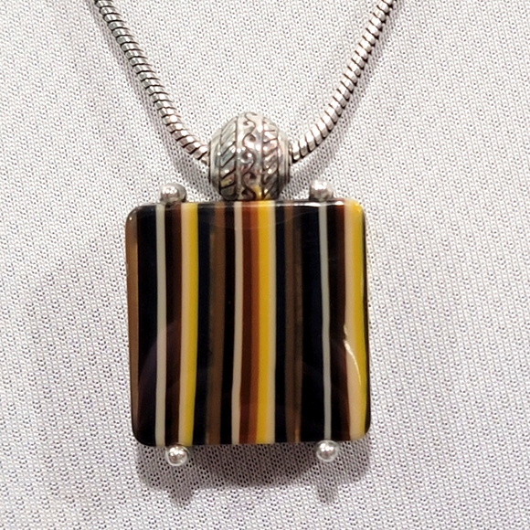 RETIRED BRIGHTON LUCITE TORTOISE 🐢 SHELL PENDENT NECKLACE - Picture 3 of 5